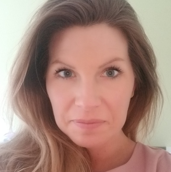 Meet your Posher, Brooke - Picture 2 of 2